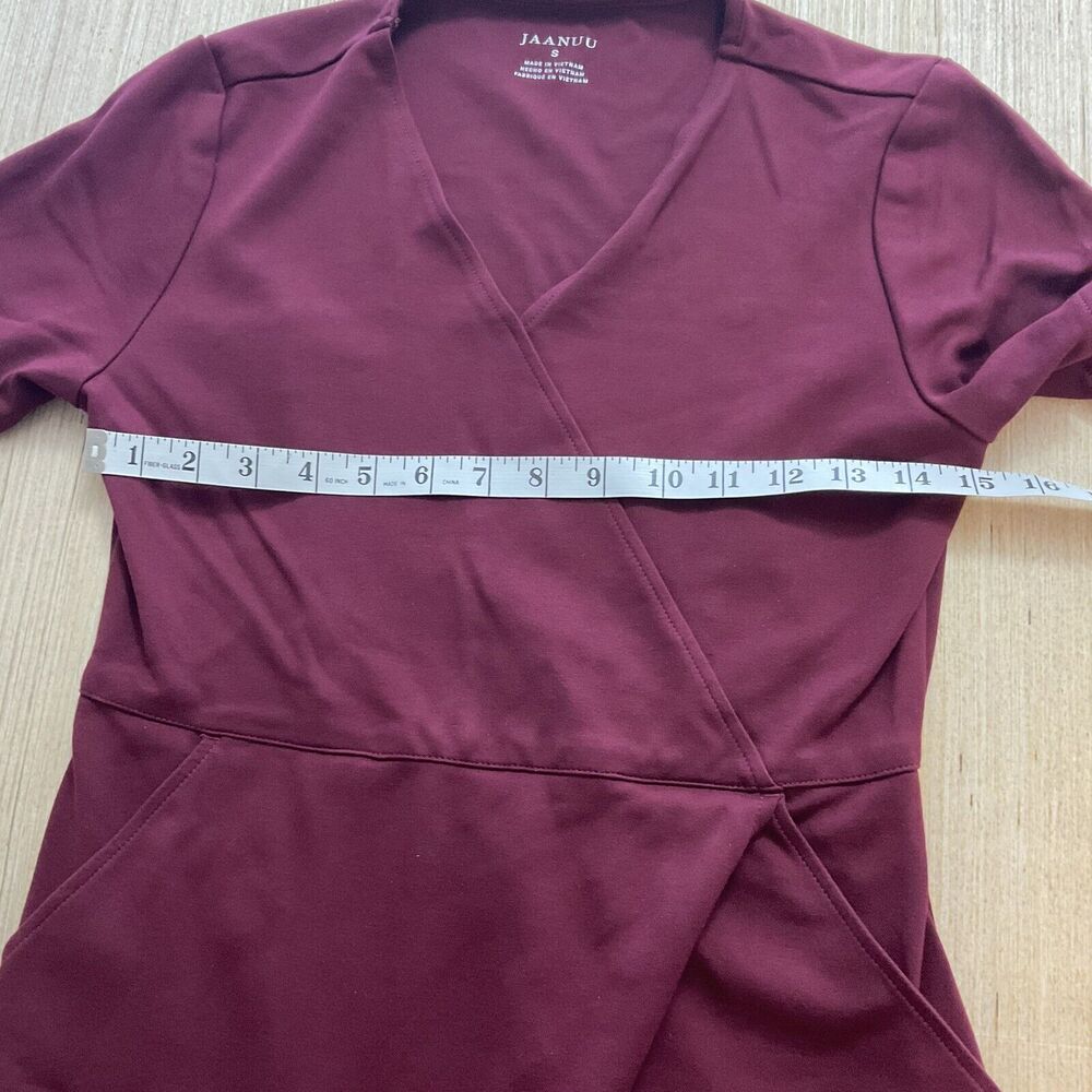 Jaanuu Tulip Womens Medical Scrub Top Wine Maroon crimson Small J96203 - Picture 8 of 9